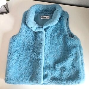 3/$30 Epic Threads 2T Blue Faux Fur Vest